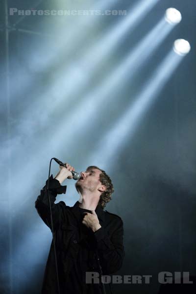 THE NATIONAL - 2005-08-12 - SAINT MALO - Fort de St Pere - 